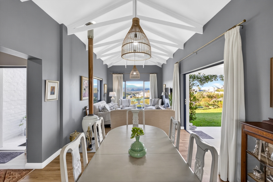 3 Bedroom Property for Sale in Baron View Western Cape